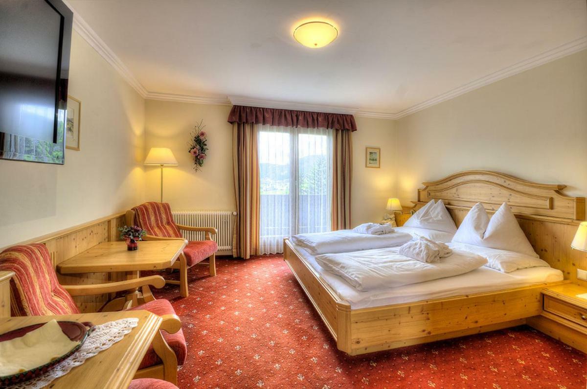 Hotel Haeuserl Im Wald Mariapfarr Exteriör bild