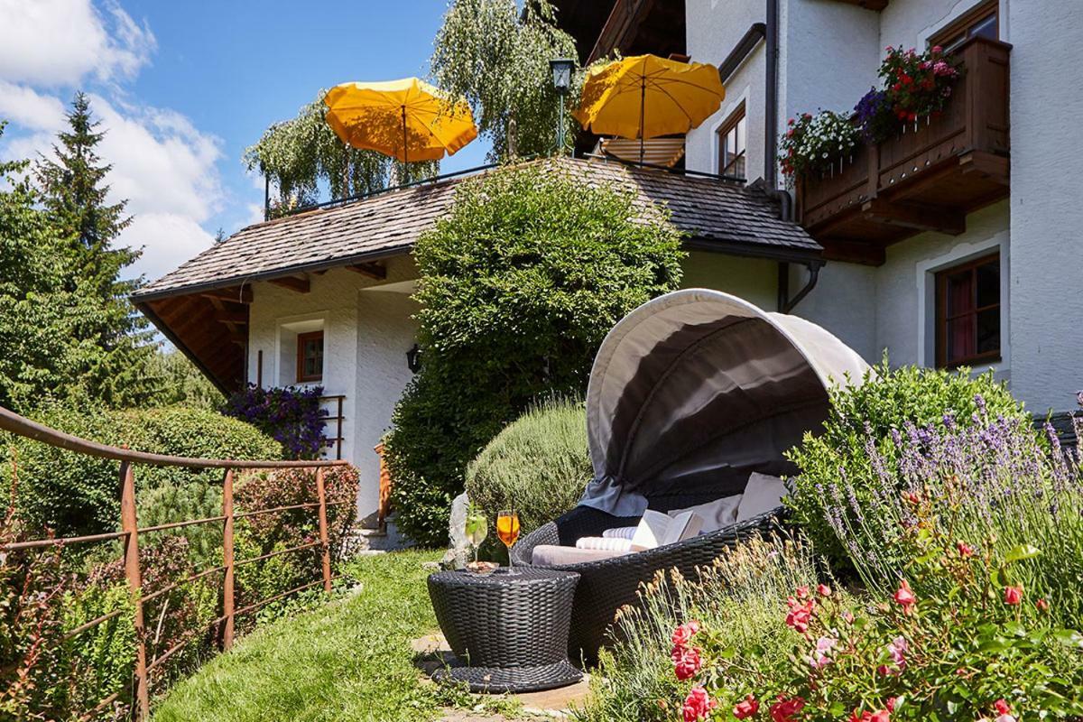 Hotel Haeuserl Im Wald Mariapfarr Exteriör bild
